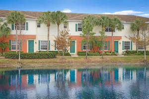 143 SW 7th St 143, Pompano Beach, FL 33060 Sold 05/15/25