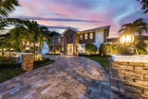 2401 SE 8th St, Pompano Beach, FL 33062 Sold 04/24/25