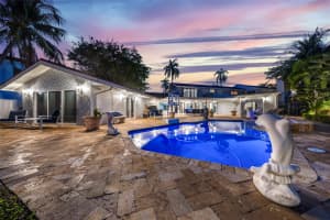 2401 SE 8th St, Pompano Beach, FL 33062 Sold 04/24/25