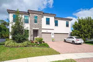 3191 Streng Ln, Royal Palm Beach, FL 33411 Sold 04/04/25