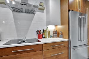 7 Hathaway Ln, Wilton Manors, FL 33305 Sold 03/25/25