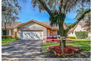 2698 NW 94th Ave, Coral Springs, FL 33065 Sold 03/12/25