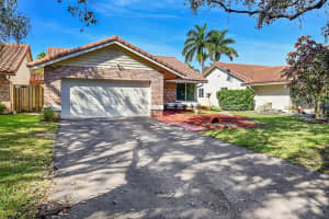 2698 NW 94th Ave, Coral Springs, FL 33065 Sold 03/12/25