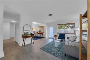 1517 NE 27th St, Wilton Manors, FL 33334 Sold 03/13/25