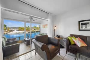 460 Paradise Isle Blvd 109, Hallandale Beach, FL 33009 Sold 06/12/25