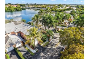 3251 NW 44th St 4, Fort Lauderdale, FL 33309 - MLS#F10484857