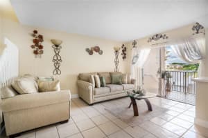 3251 NW 44th St 4, Fort Lauderdale, FL 33309 - MLS#F10484857