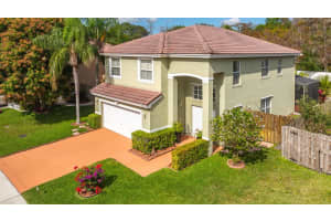 6663 Saltaire Ter, Margate, FL 33063 Sold 04/01/25