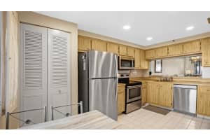 2202 S Cypress Bend Dr 808, Pompano Beach, FL 33069 Sold 09/08/25