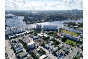 527 Orton Avenue 303 D, Fort Lauderdale, FL 33304 - MLS#F10484911