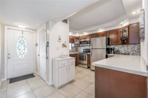411 S Hollybrook Dr 203, Pembroke Pines, FL 33025 - MLS#F10484912