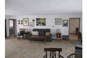 19700 W Lake Dr, Hialeah, FL 33015 Sold 04/21/25