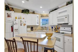 8580 SW 18 ST, Davie, FL 33324 - MLS#F10484968