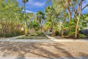 205 NE 17th Ave, Fort Lauderdale, FL 33301 Sold 03/27/25