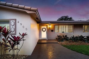 4900 Hayes St, Hollywood, FL 33021 Sold 04/30/25