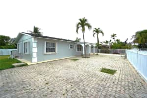 15520 Sw 302nd St, Homestead