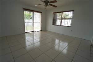 15520 SW 302nd St, Homestead, FL 33033 - MLS#F10485052