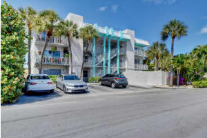 2715 49th Street, Fort Lauderdale, FL 33308 - MLS#F10485073