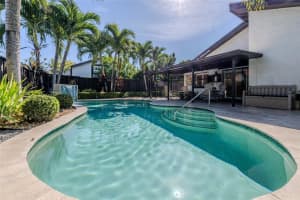 1510 Flamingo Ct, Pembroke Pines, FL 33026 Sold 03/17/25