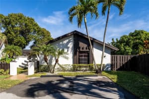 1510 Flamingo Ct, Pembroke Pines, FL 33026 Sold 03/17/25