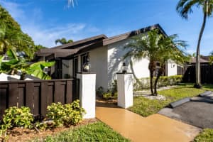 1510 Flamingo Ct, Pembroke Pines, FL 33026 Sold 03/17/25