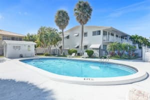 2000 Ne 51st Ct 205, Fort Lauderdale