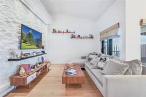 17053 NW 60th Pl, Hialeah, FL 33015 Sold 03/26/25