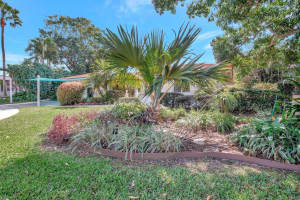 5770 SW 14th St, Plantation, FL 33317 Sold 05/15/25