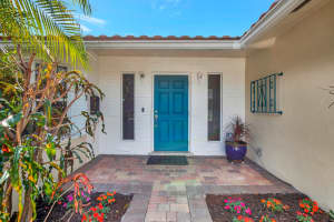 5770 SW 14th St, Plantation, FL 33317 Sold 05/15/25