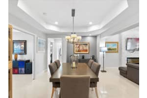 2717 NE 2nd Ave, Wilton Manors, FL 33334 Sold 10/01/25