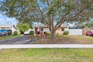 5820 NE 6th Terrace, Oakland Park, FL 33334 Sold 04/18/25