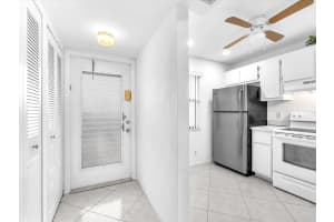 10405 Sunrise Lakes Blvd 304, Sunrise, FL 33322 - MLS#F10485417
