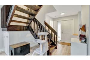 220 SW 96th Ter 220, Pembroke Pines, FL 33025 Sold 04/22/25