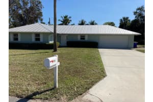 15 N Via Lucindia, Sewalls Point, FL 34996 Sold 03/17/25