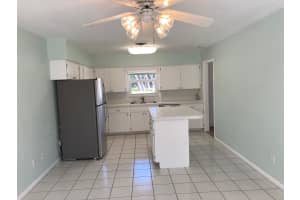 15 N Via Lucindia, Sewalls Point, FL 34996 Sold 03/17/25