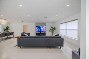 8551 Gatehouse Rd, Plantation, FL 33324 Sold 03/28/25