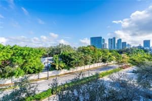 4250 Biscayne Blvd 402, Miami