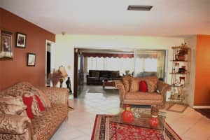 8480 NW 28th Pl, Sunrise, FL 33322 Sold 04/29/25