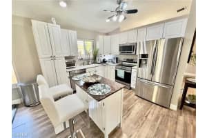 601 NE 34th Ct, Oakland Park, FL 33334 Sold 06/24/25