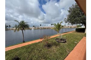 900 SW 10th Ter S-11, Hallandale Beach, FL 33009 Sold 04/14/25