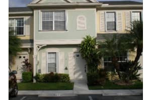 16 Key West Ct 16, Weston, FL 33326 Sold 03/14/25