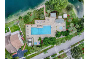 10960 SW 11th Pl, Davie, FL 33324 Sold 06/23/25
