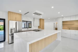 2051 NE 59th St, Fort Lauderdale, FL 33308 Sold 04/18/25