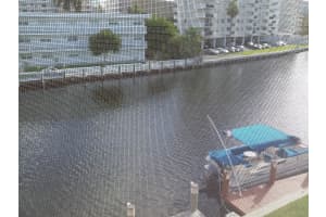 440 Paradise Isle Blvd 308, Hallandale Beach, FL 33009 Sold 06/30/25