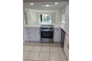 280 Racquet Club Rd 206, Weston, FL 33326 Sold 05/21/25
