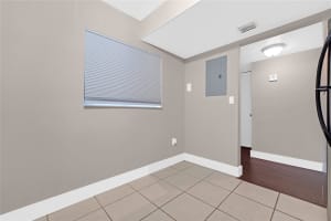 701 N Pine Island Rd 102, Plantation, FL 33324 Sold 03/17/25