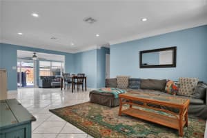 1820 Hillcrest Ave, Lake Worth Beach, FL 33461 Sold 04/21/25