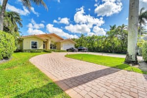 4850 SW 61st Ave, Davie, FL 33314 Sold 05/30/25