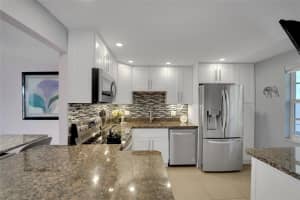 605 Oaks Dr 402, Pompano Beach, FL 33069 Sold 08/28/25