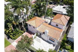 4329 N N Bay, Miami Beach, FL 33140 Sold 06/09/25